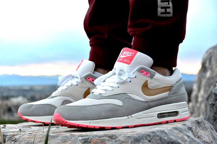am1 pink pack